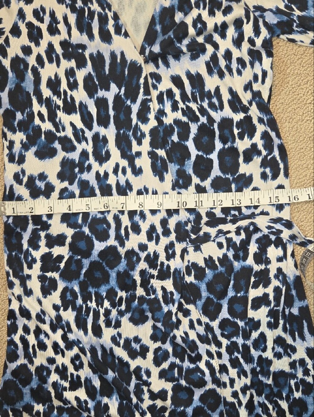Diane von Furstenberg DVF Silk Leopard Print Wrap Dress, Sz 6 (0257) - Picture 7 of 10